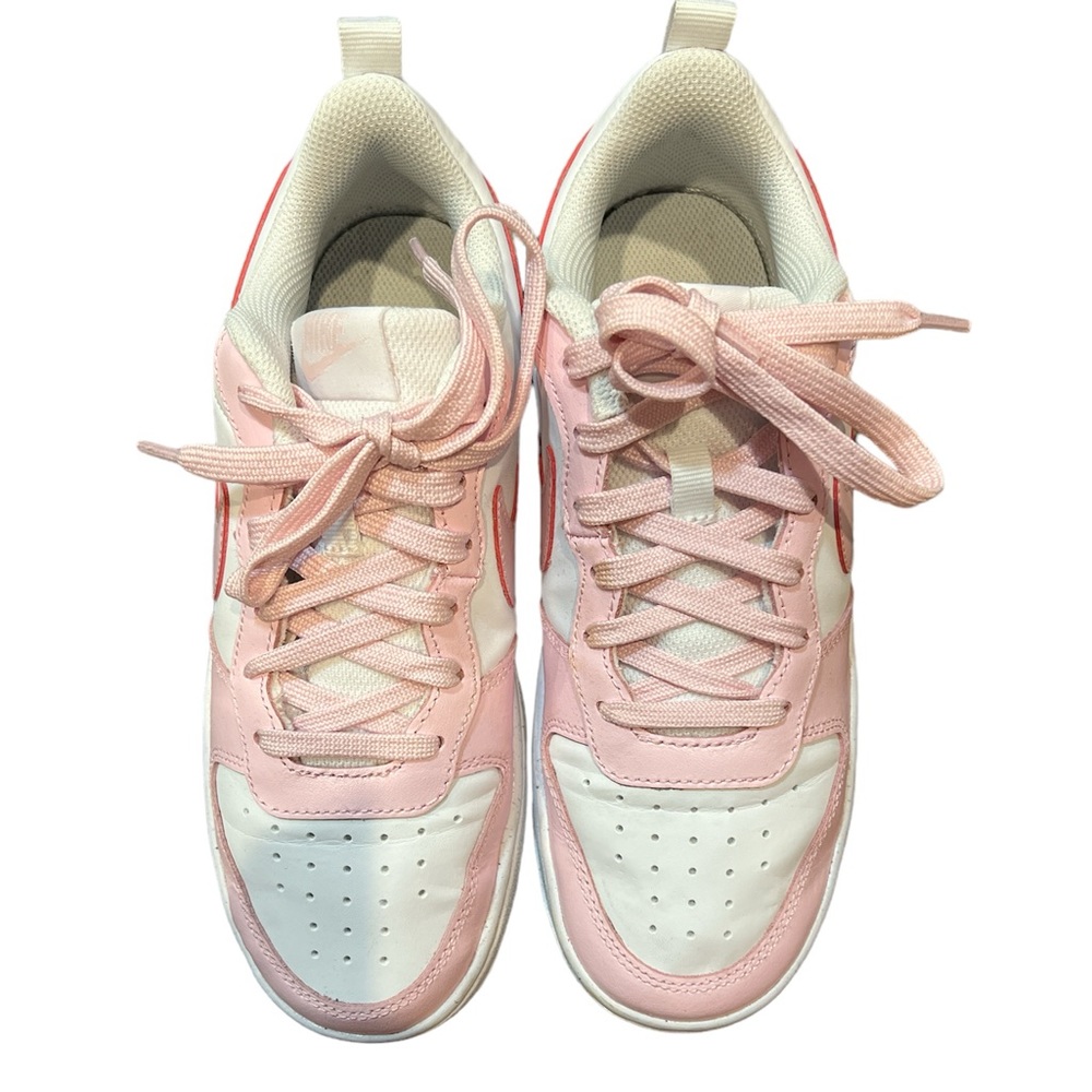 Nike Court Borough Low 2 SE
Older Kids' Shoes